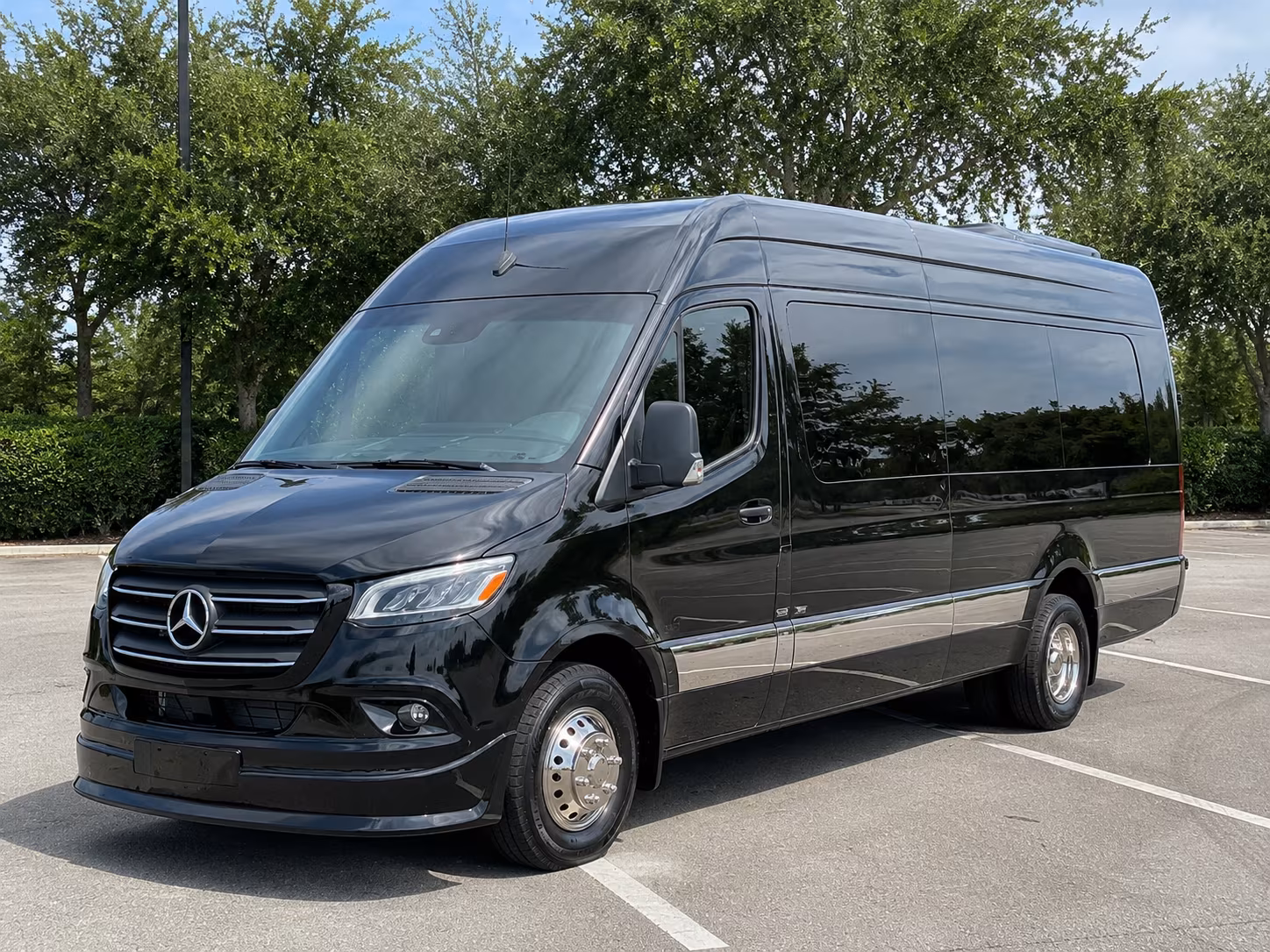 Fayetteville Airport Shuttle & Transportation party bus exterior