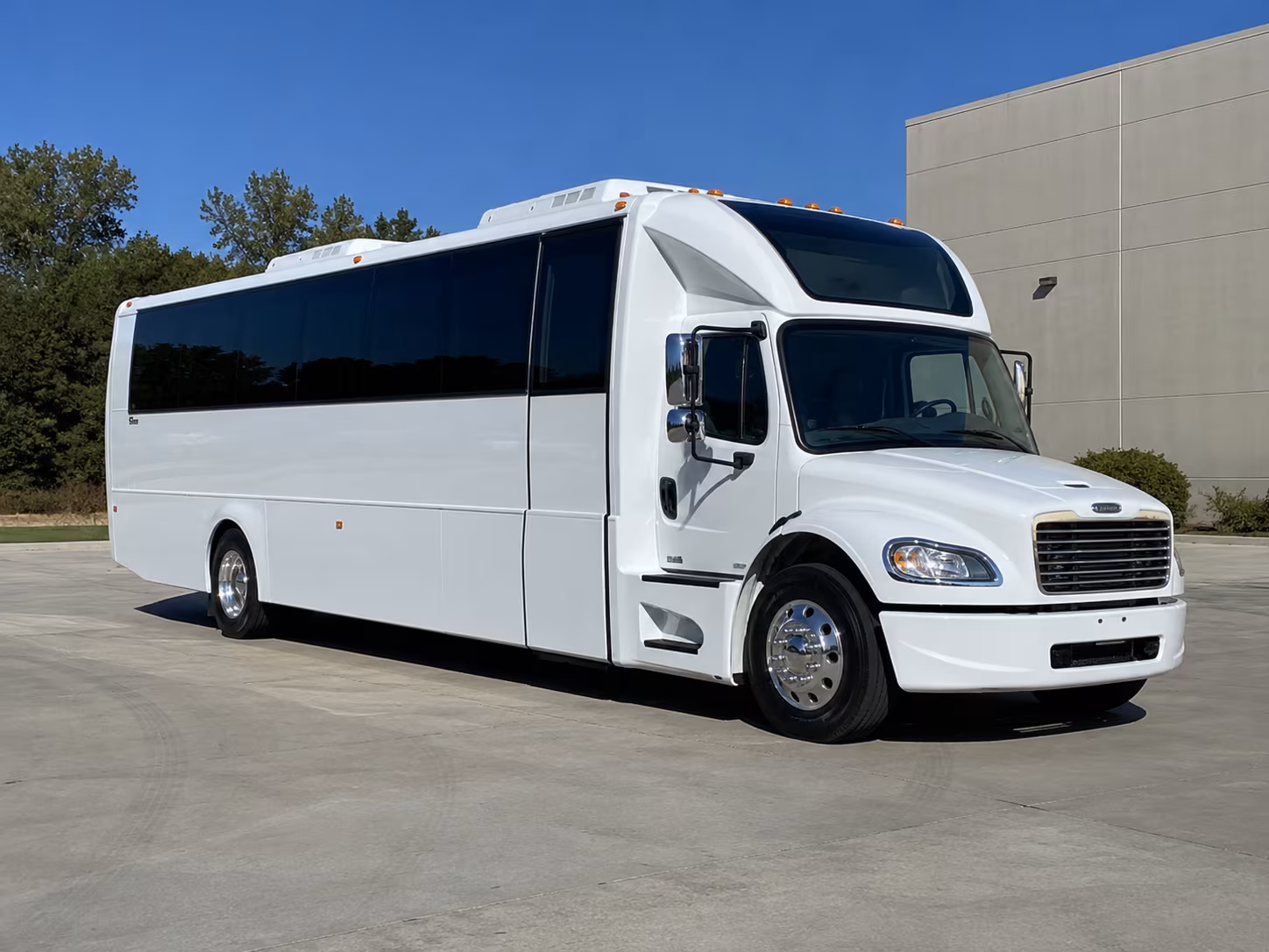 Fayetteville Birthday, Sweet 16, & Quinceañera Party Bus Rentals